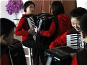 Bóng đá anh, ngoại hạng anh, lịch thi đấu euro 2012,   Xâm nhập đại bản doanh các nghệ sĩ nhí Triều Tiên